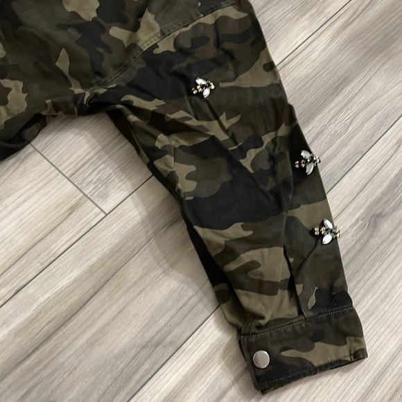 Super cute army jacket with details - Picture 3 of 4